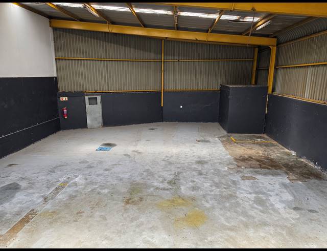 292M² MINI FACTORY TO LET IN KYA SANDS